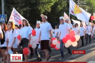 Маріуполь святкує День металурга попри провокації бойовиків "ДНР"