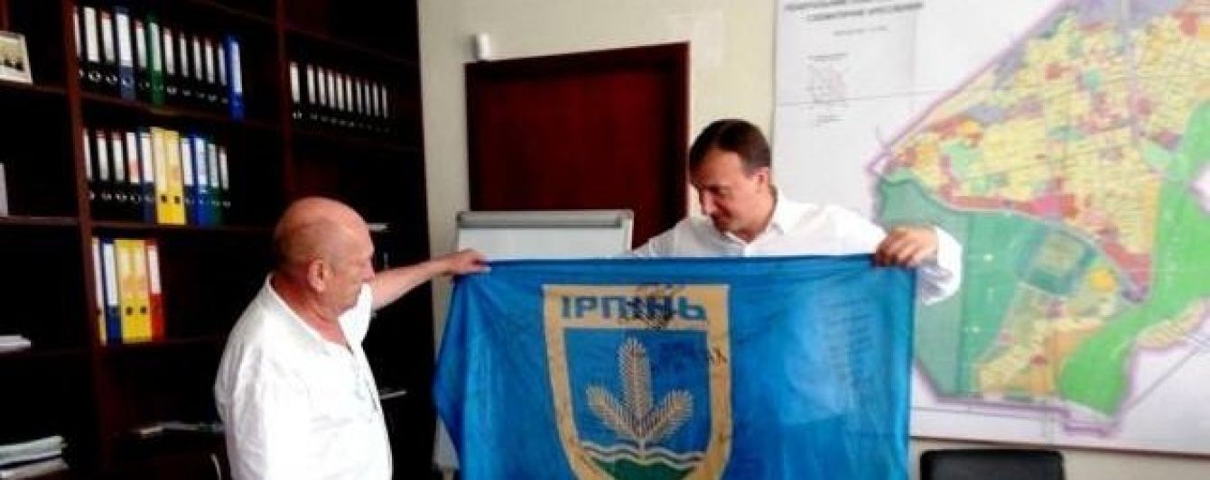 Обшуки в Ірпені та Бучі: Карплюк пообіцяв бути на роботі після обіду, а Федорук - у своєму маєтку
