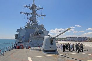 Військові навчання "Сі Бриз": як оснащений американський есмінець та що в ньому всередині