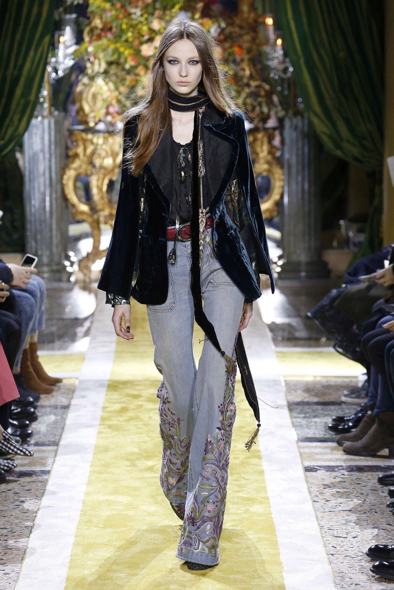 Коллекция Roberto Cavalli прет-а-порте сезона осень-зима 2016-2017_1
