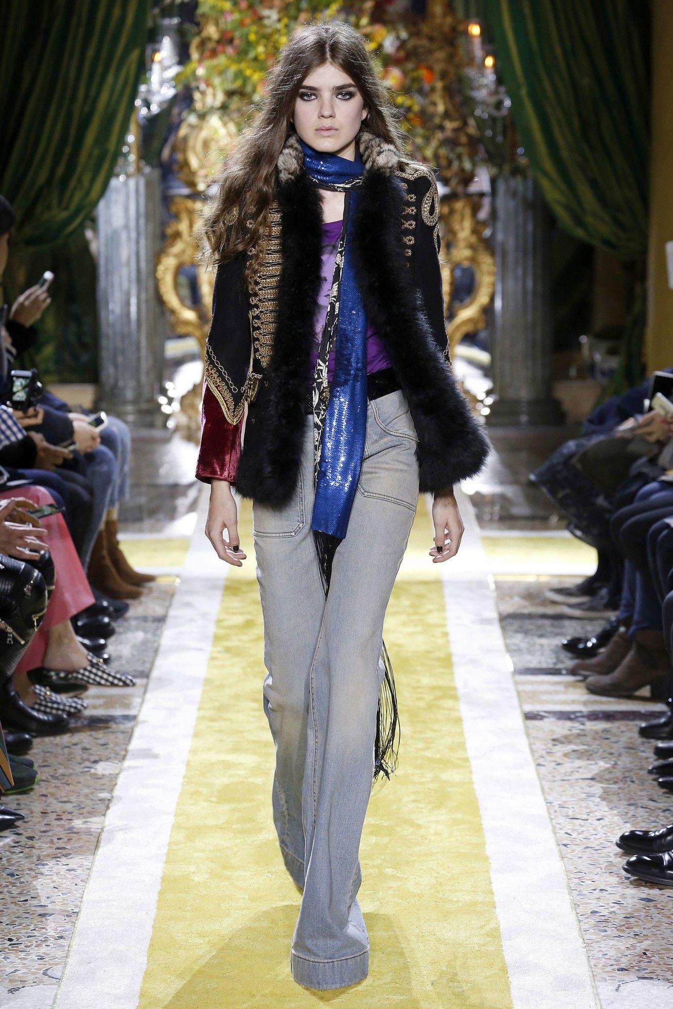 Коллекция Roberto Cavalli прет-а-порте сезона осень-зима 2016-2017_6