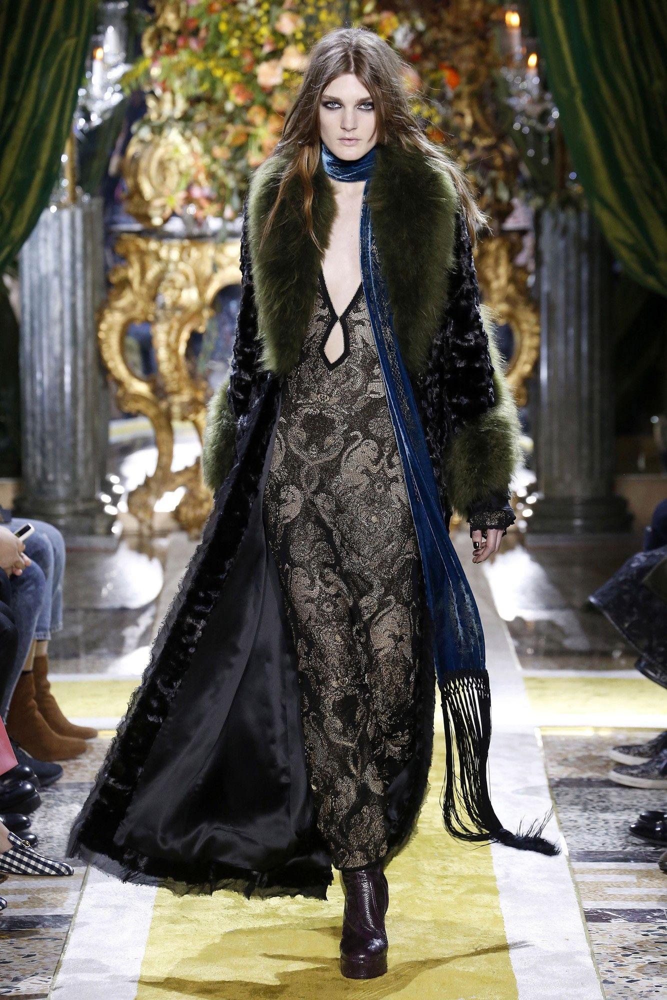 Коллекция Roberto Cavalli прет-а-порте сезона осень-зима 2016-2017_4