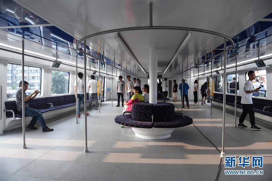 Transit Elevated Bus