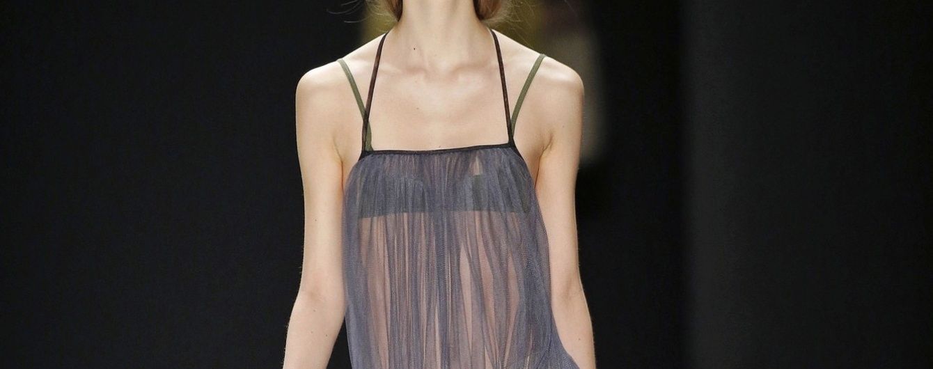 Знаменитий бренд Vera Wang показав елегантну колекцію сезону осінь-зима 2016-2017