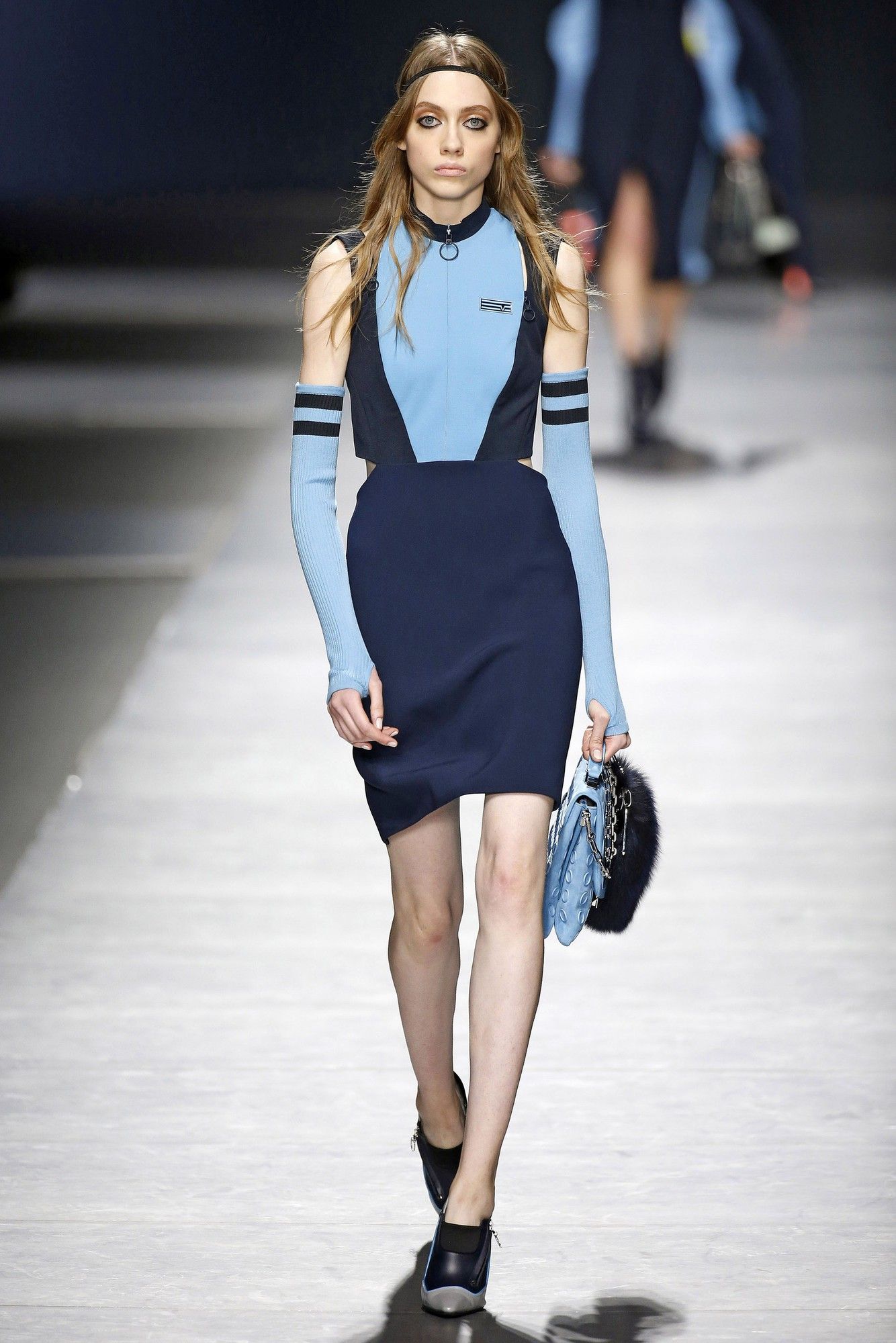 Коллекция Versace прет-а-порте сезона осень-зима 2016-2017_11