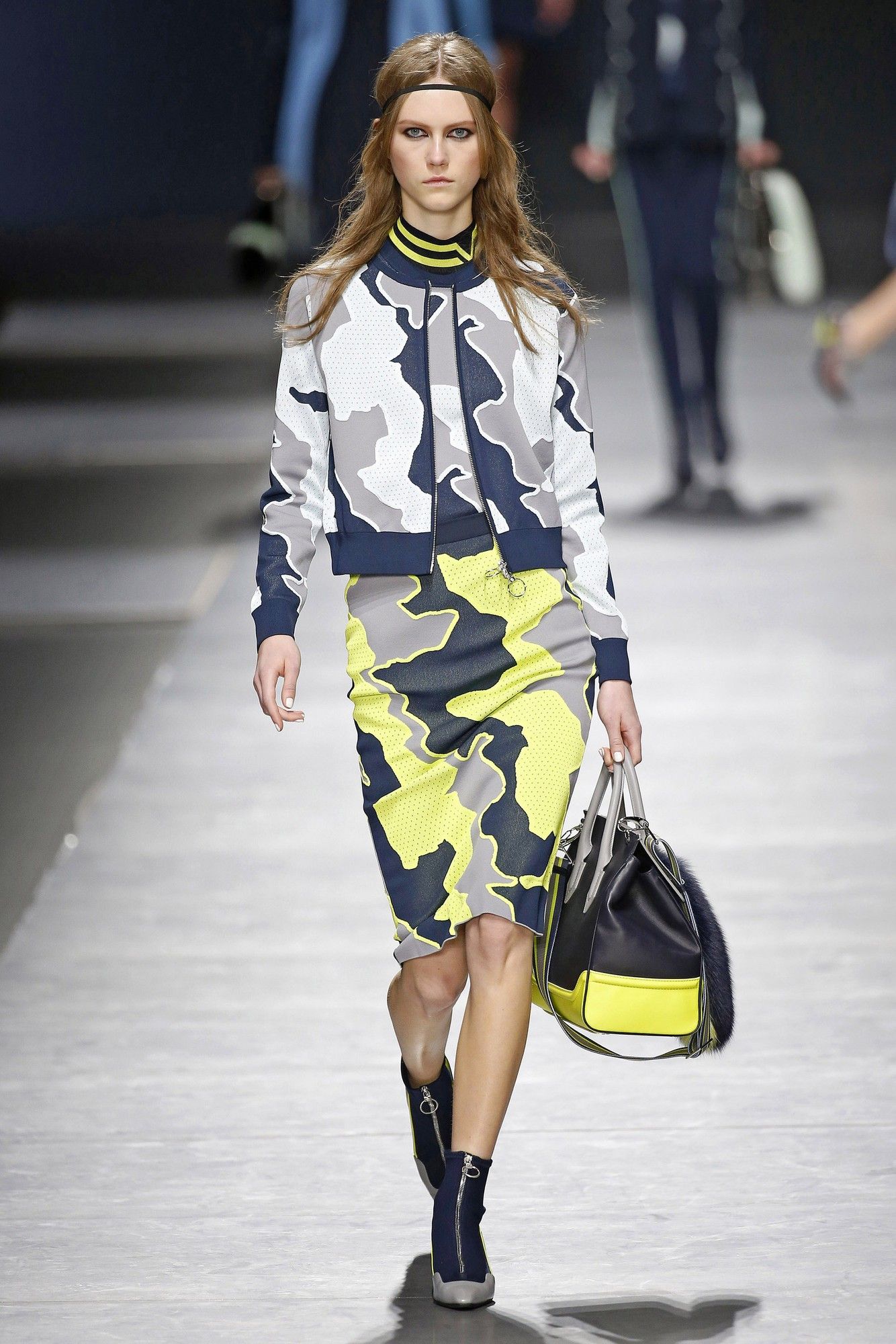 Коллекция Versace прет-а-порте сезона осень-зима 2016-2017_27