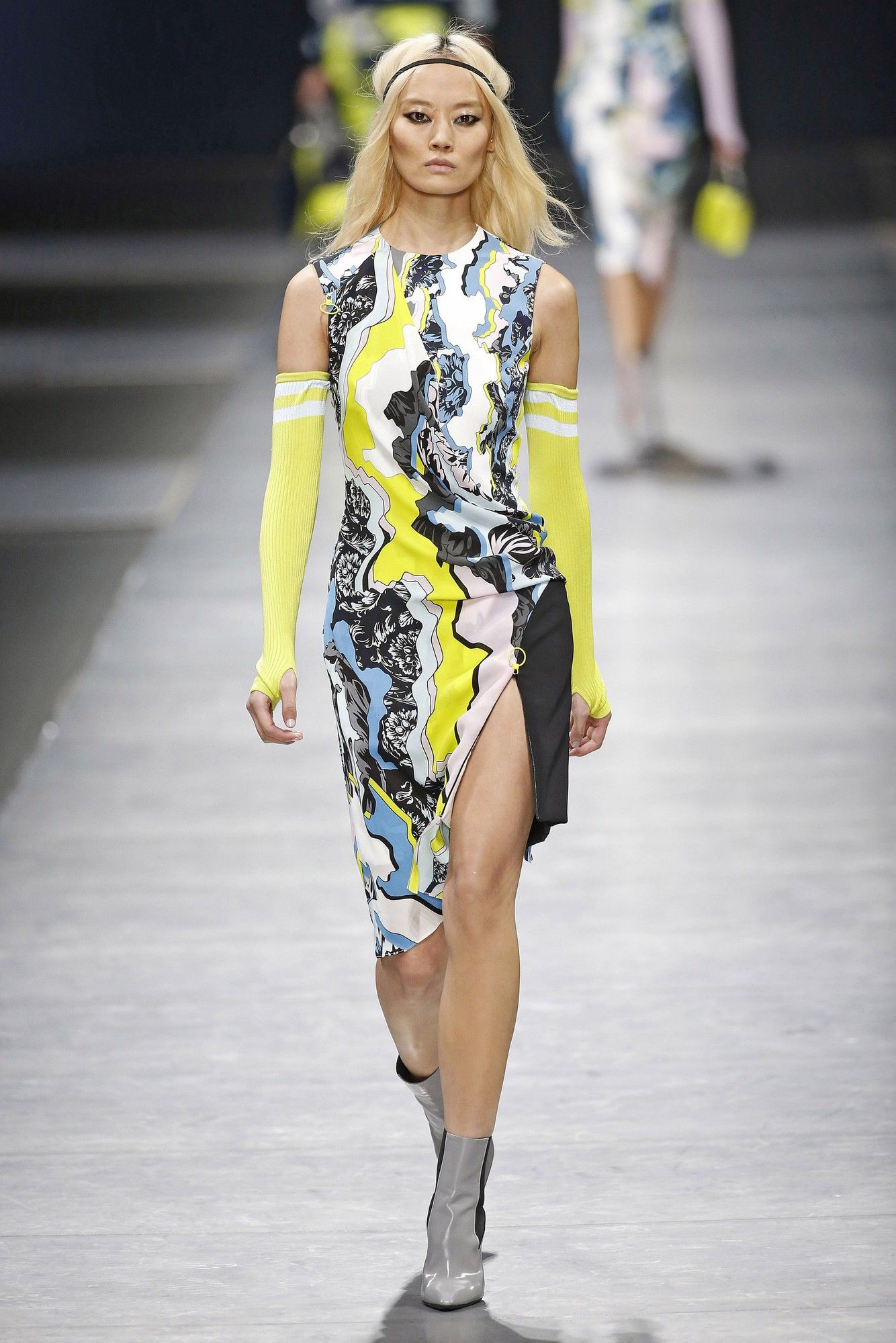 Коллекция Versace прет-а-порте сезона осень-зима 2016-2017_42