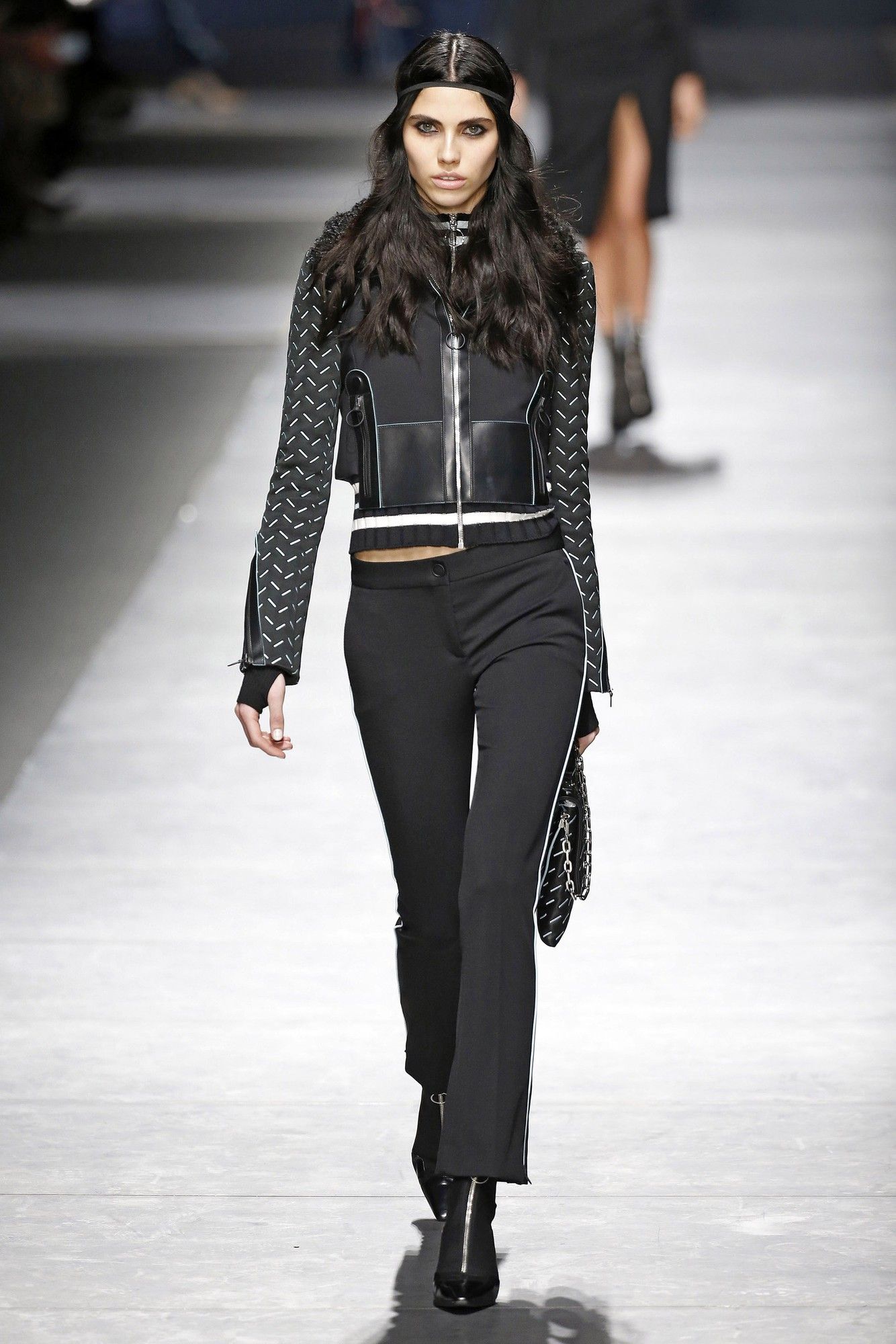 Коллекция Versace прет-а-порте сезона осень-зима 2016-2017_34