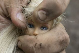 Під Києвом викрили росіянина, який протягом року розбещував 7-річну доньку свого товариша