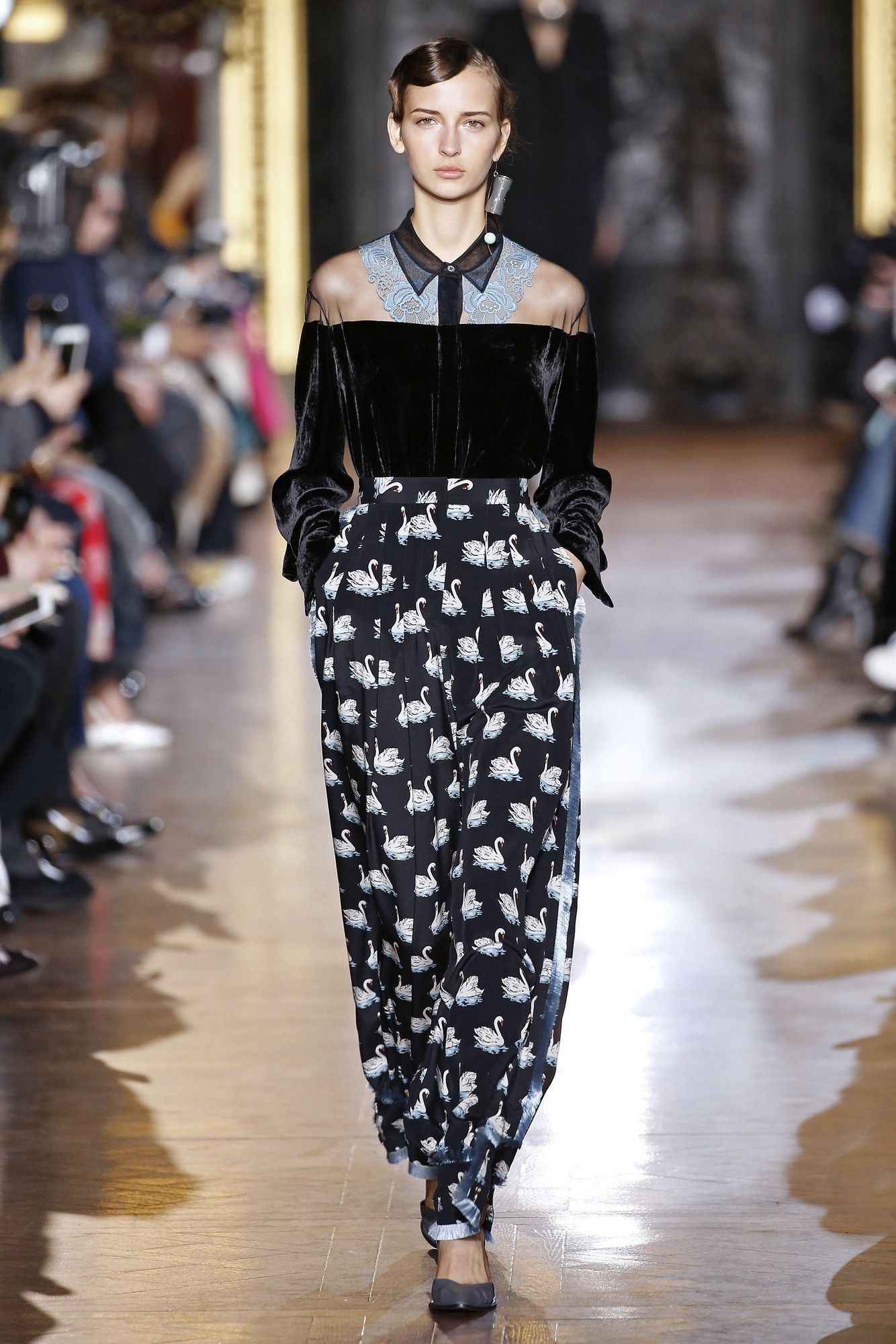 Коллекция Stella McCartney прет-а-порте сезона осень-зима 2016-2017_26