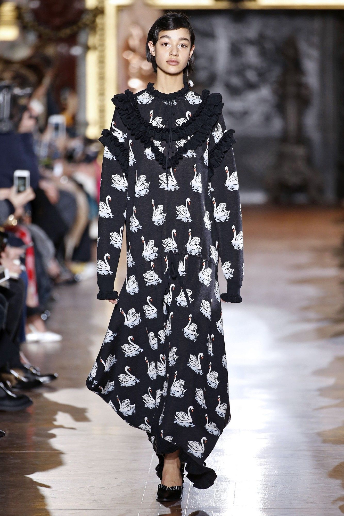 Коллекция Stella McCartney прет-а-порте сезона осень-зима 2016-2017_36