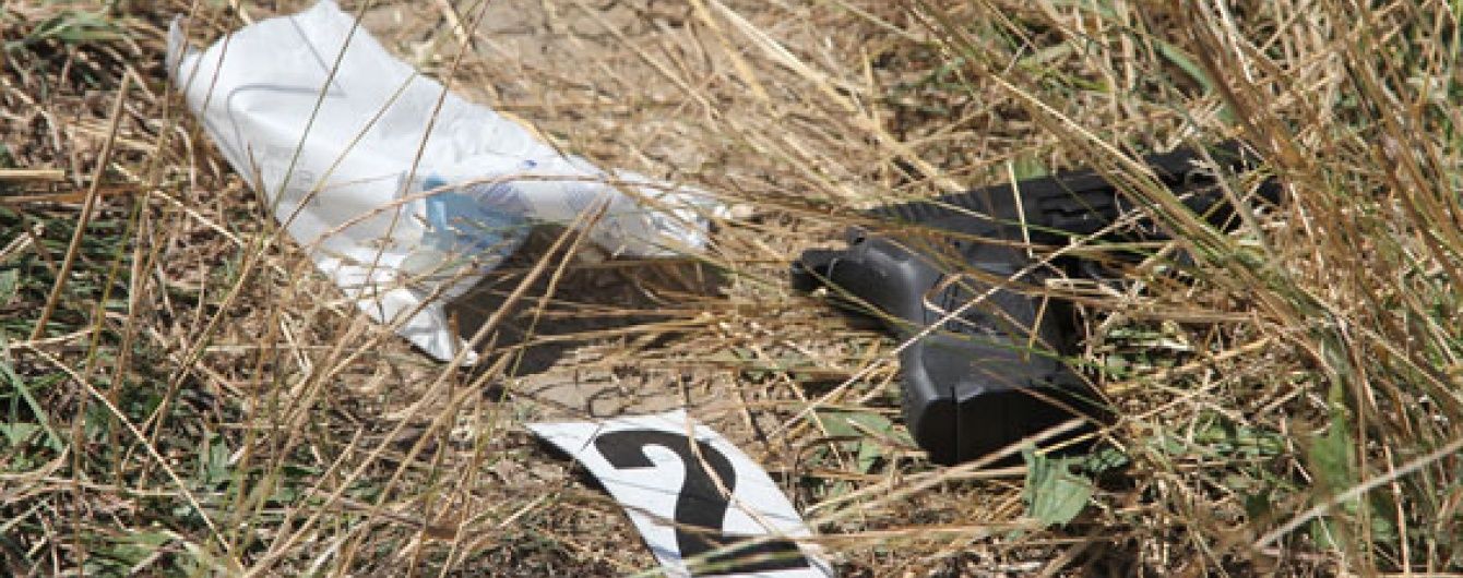 У Рівному помер грабіжник аптеки, який вистрілив собі у скроню, втікаючи від поліції