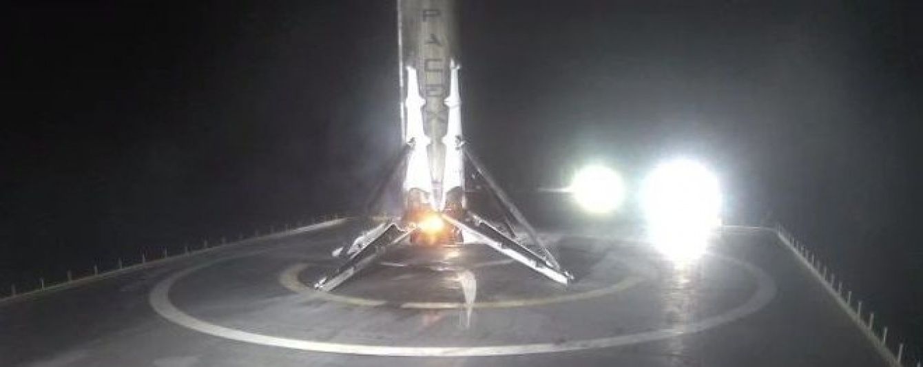 SpaceX вивела на орбіту супутник зв'язку