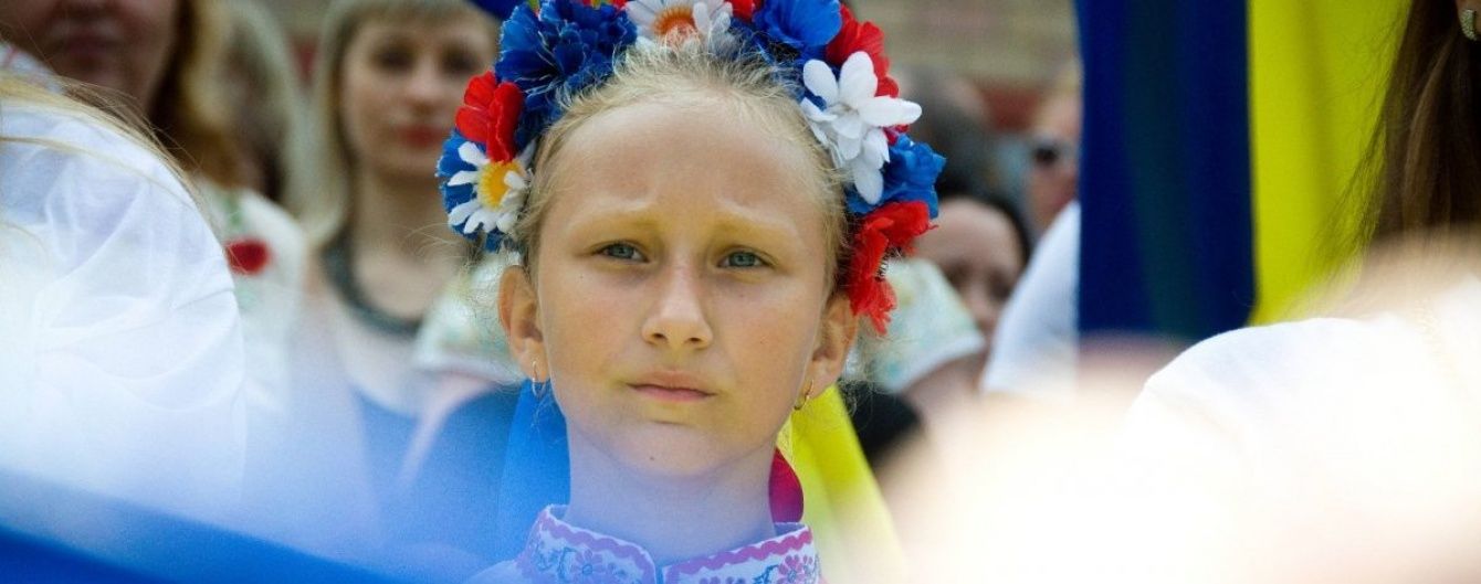 Гімн у Донецьку та проукраїнські агітки. Як святкували День Незалежності на окупованому Донбасі