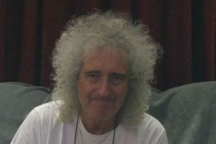 Гитарист Queen трогательно поздравил Земфиру с юбилеем