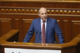 Парубий подписал закон о прекращении договора про дружбу с Россией