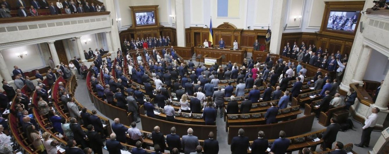 Замеченные в переписке пропагандистки Столяровой нардепы открестились от сотрудничества с ней