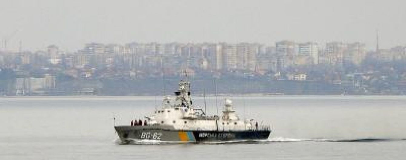 У Чорному морі російські військові агресивно перешкоджали діям корабля українських прикордонників