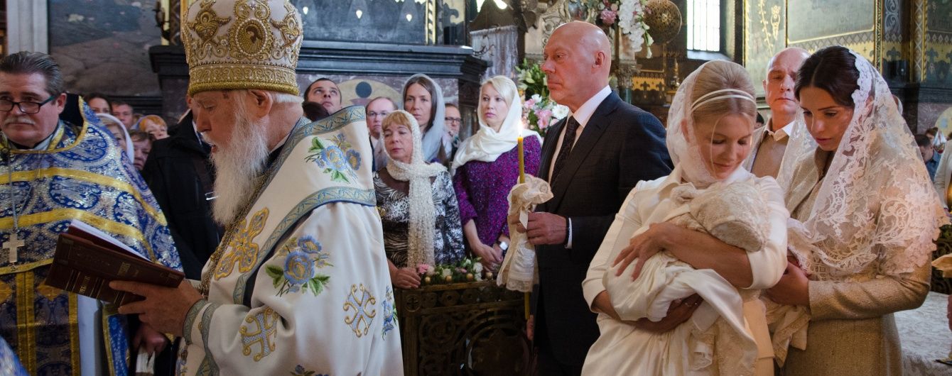Тимошенко вразила парафіян Володимирського собору оздобою з живих квітів