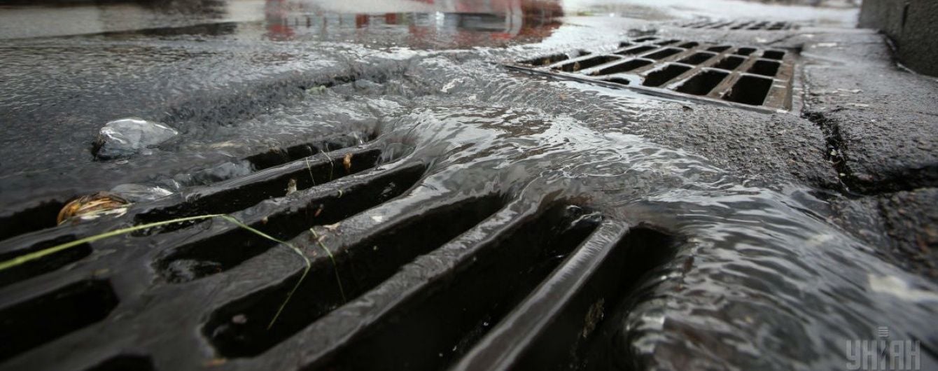 Потужна злива затопила кілька районів Черкас