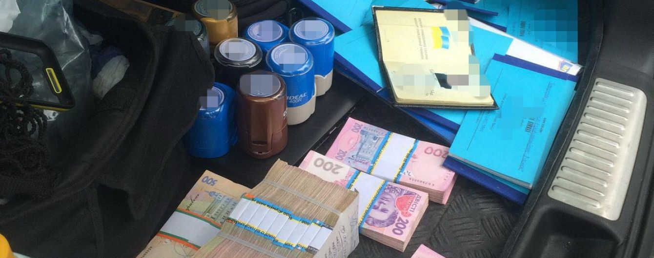У Києві "накрили" конвертцентр із обігом у десятки мільйонів гривень