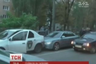 У Сумах СБУ перекрила дорогу, щоб затримати двох чиновників-хабарників