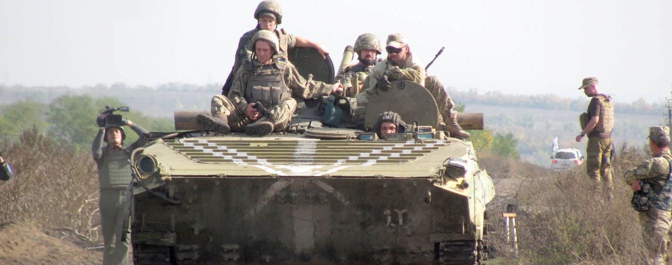 В Луганській ОДА повідомили про поранених українських військових внаслідок ворожих обстрілів