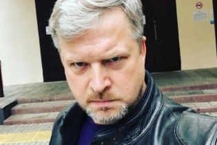 Известного российского телеведущего срочно госпитализировали