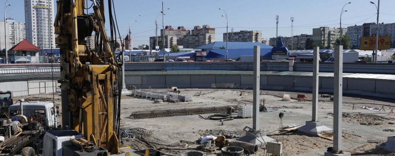 Скандальне будівництво ТРЦ на "Героїв Дніпра" продовжать - КМДА