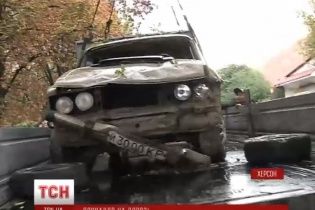 У Херсоні в дим п'яний водій скерував авто в яму від ремонту теплотраси