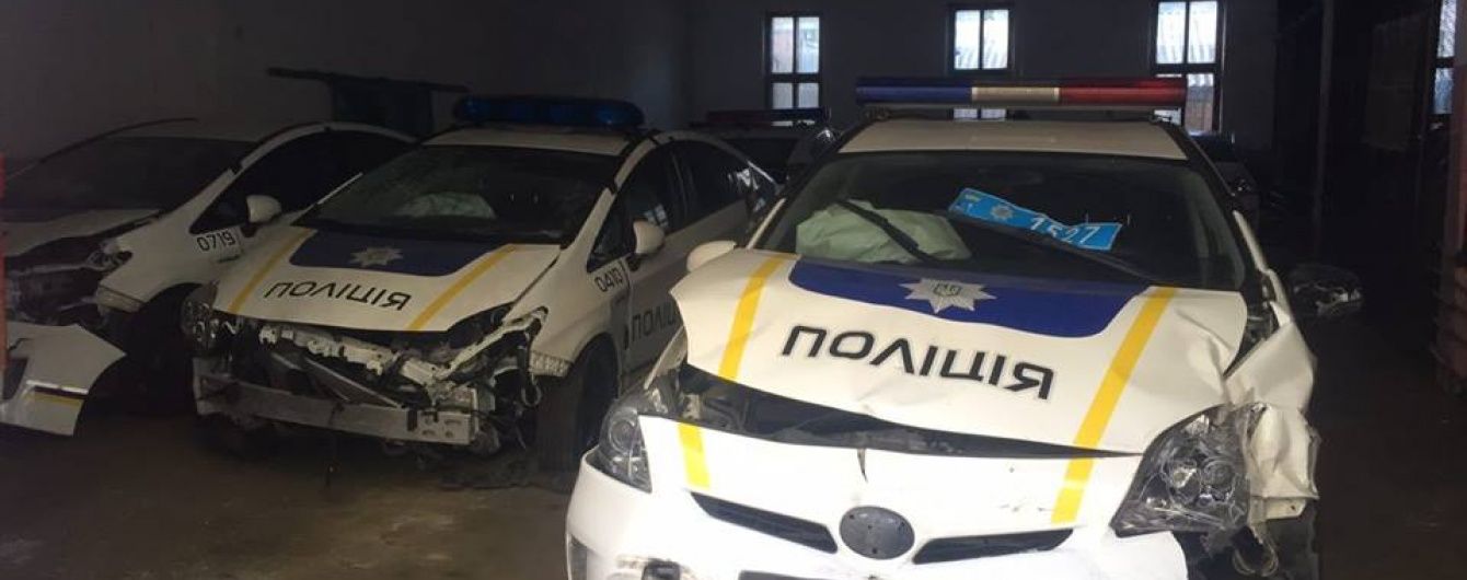 У Миколаєві на перехресті сталася ДТП за участю патрульних та позашляховика