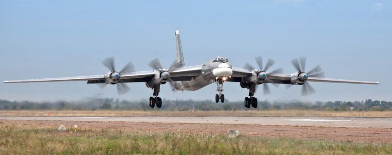 Спостерігачі ОБСЄ помітили російський бомбардувальник у небі біля Донецька