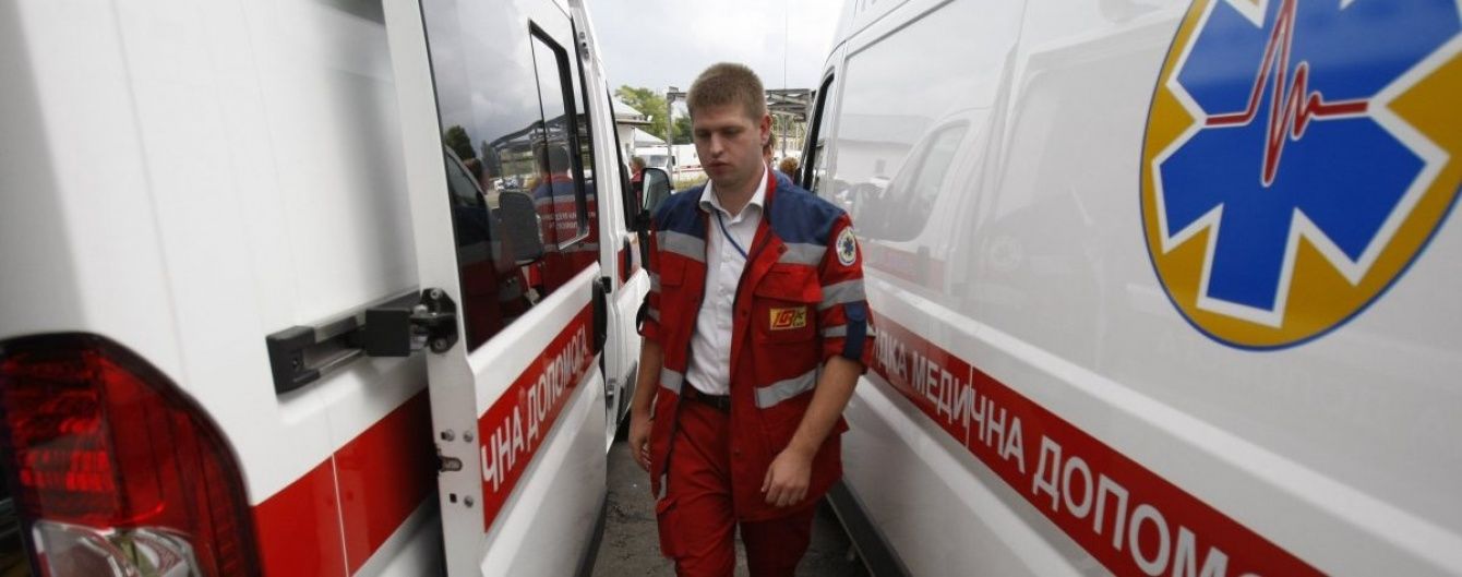 У луцькому тролейбусі помер чоловік
