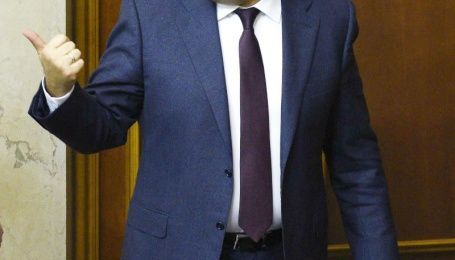 Гройсман пригрозил разогнать Службу занятости