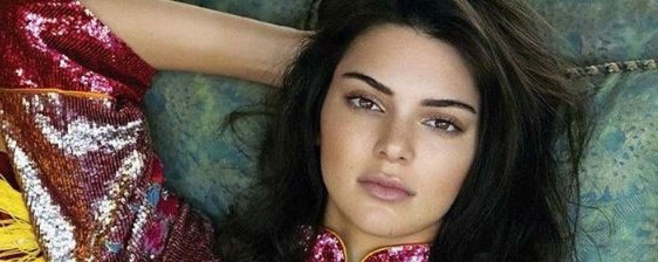 Мать Кендалл Дженнер показала ее архивные детские фото