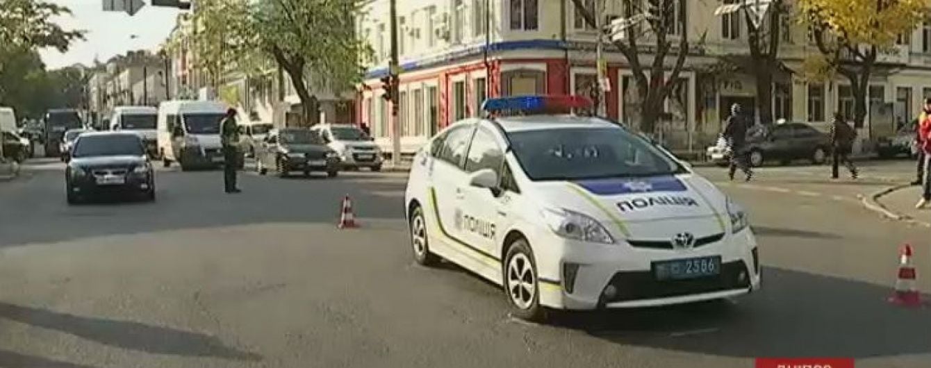 Патрульних, які збили дідуся у Дніпрі, відсторонили від виконання обов'язків