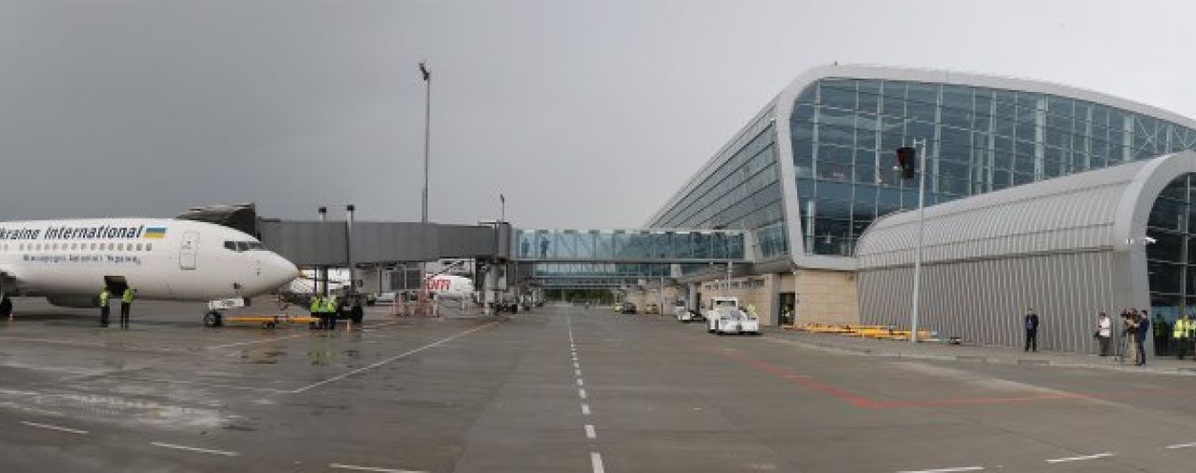 У львівському аеропорту скасували п'ять рейсів