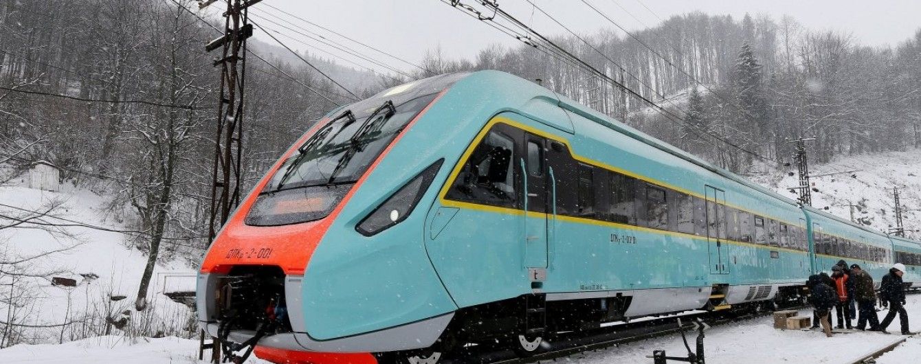 У Болгарії поїзд з цистернами зі зрідженим газом зійшов з рейок: є загиблі