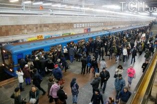 Кличко обещает к 2025 году построить метро на Троещину