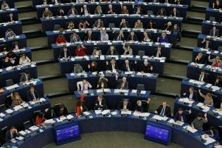 Почти сотня депутатов Европарламента требуют новых санкций против России за агрессию в Керченском проливе
