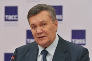 Суд переніс дату останнього слова Януковича та дозволив виступати із лікарняного ліжка