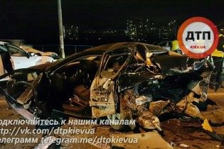 Масштабное ДТП в Киеве: от мощного удара авто превратились в груду металлолома