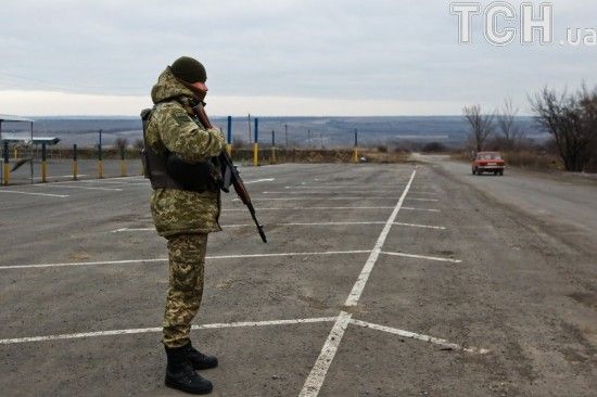 Бойовики обстріляли КПВВ "Майорське" на Донбасі: жертв вдалося уникнути