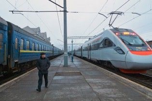 В Україні 2019 року двічі підніматимуть вартість квитків на потяги