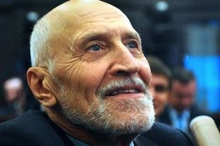 Відомий російський телеведучий збив жінку у Москві