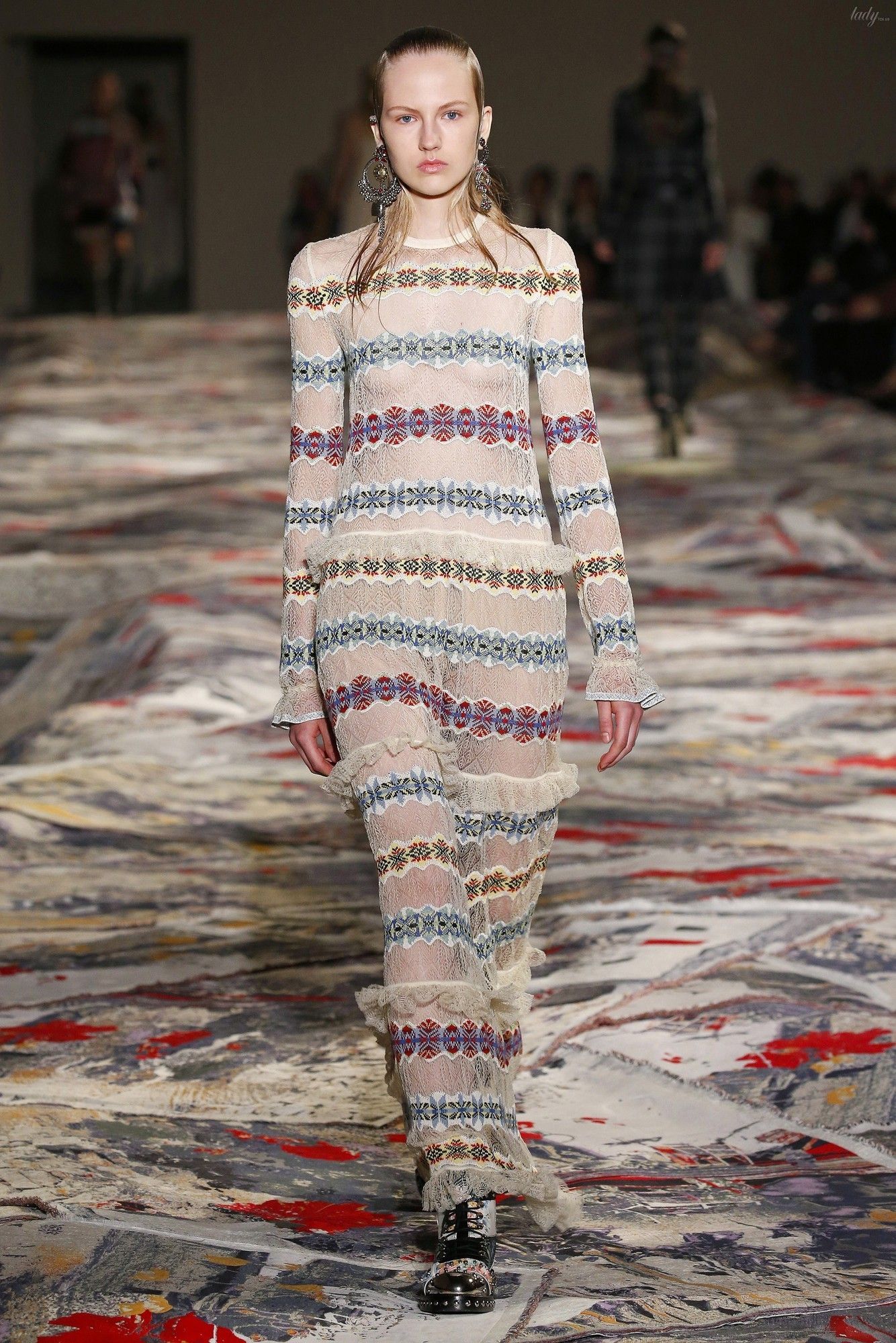 Коллекця Alexander McQueen прет-а-порте сезона весна-лето 2017_9