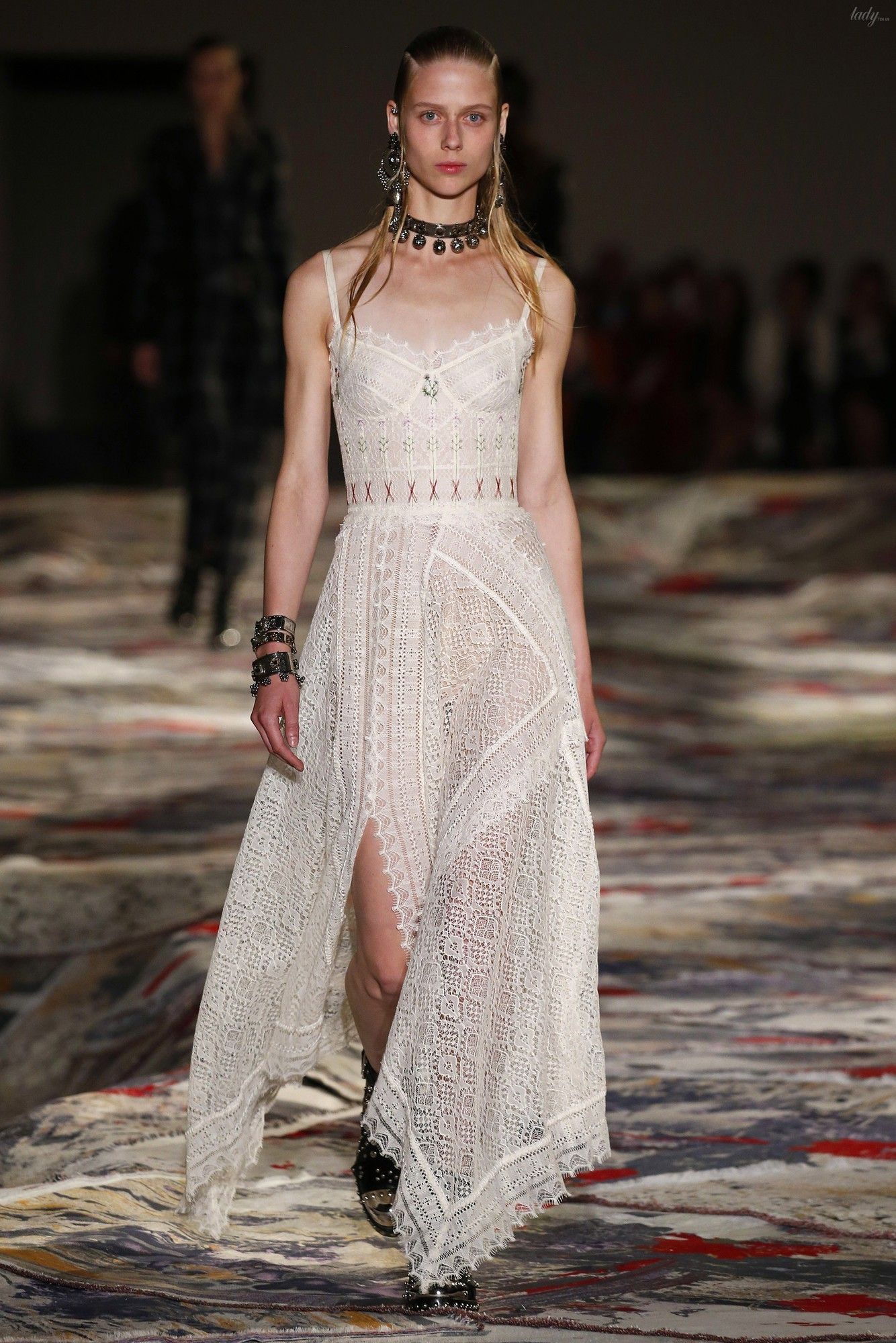 Коллекця Alexander McQueen прет-а-порте сезона весна-лето 2017_6