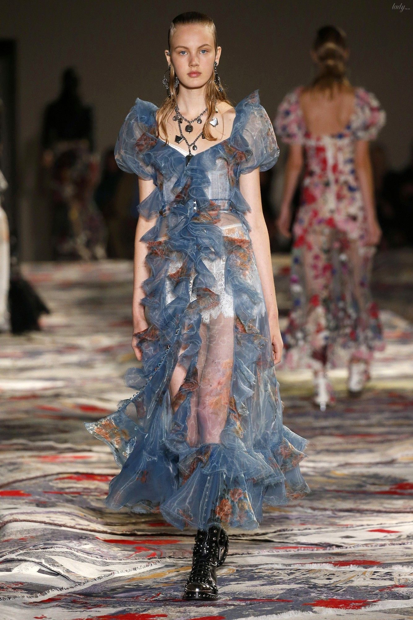 Коллекця Alexander McQueen прет-а-порте сезона весна-лето 2017_26