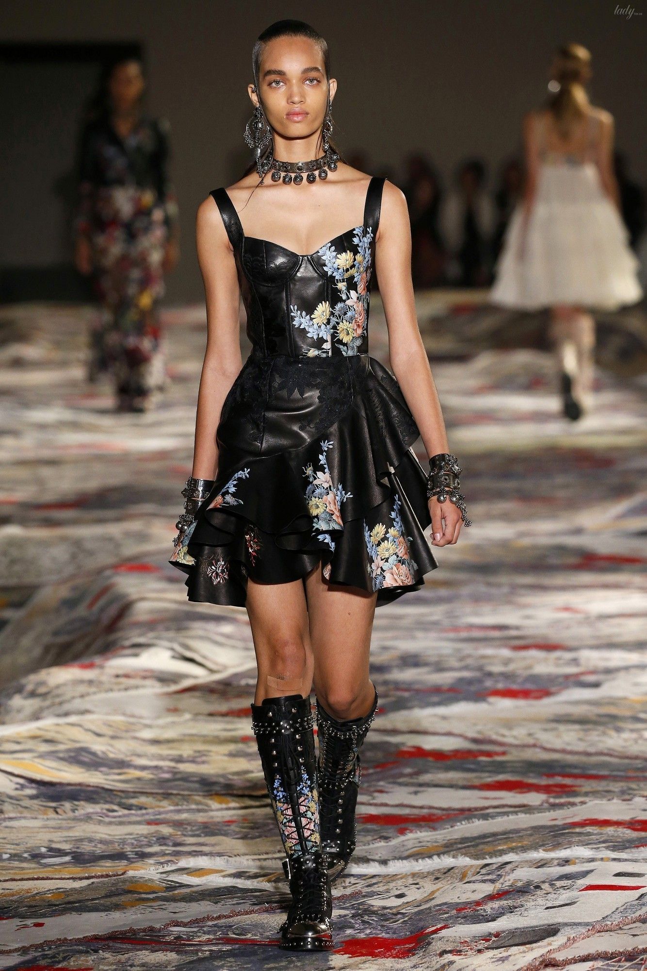 Коллекця Alexander McQueen прет-а-порте сезона весна-лето 2017_22