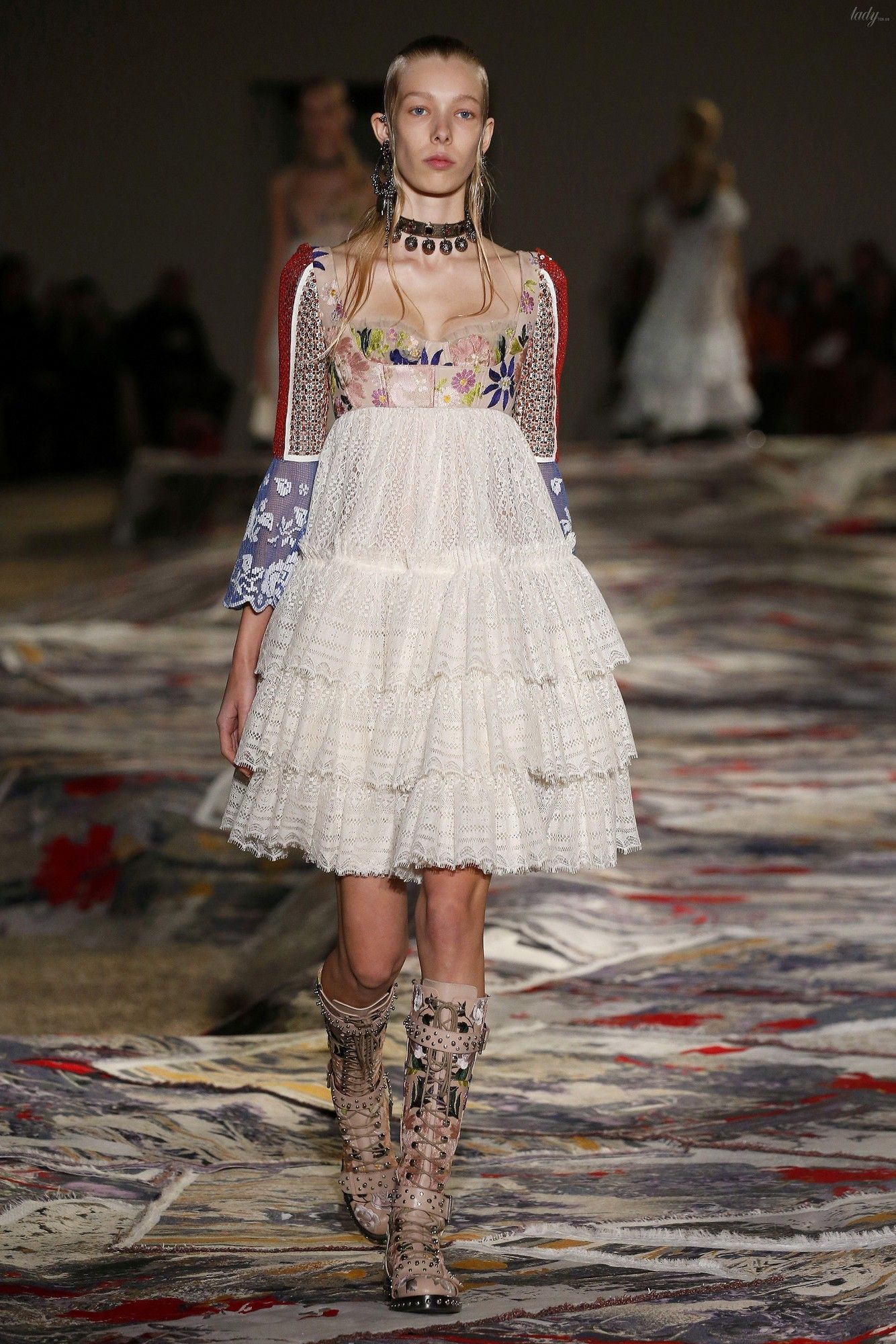 Коллекця Alexander McQueen прет-а-порте сезона весна-лето 2017_20